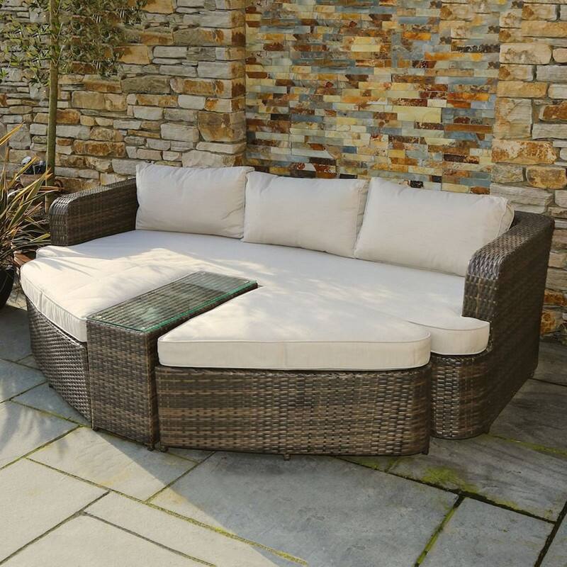 Marrakesh Outdoor 4-piece Brown Wicker Daybed Set