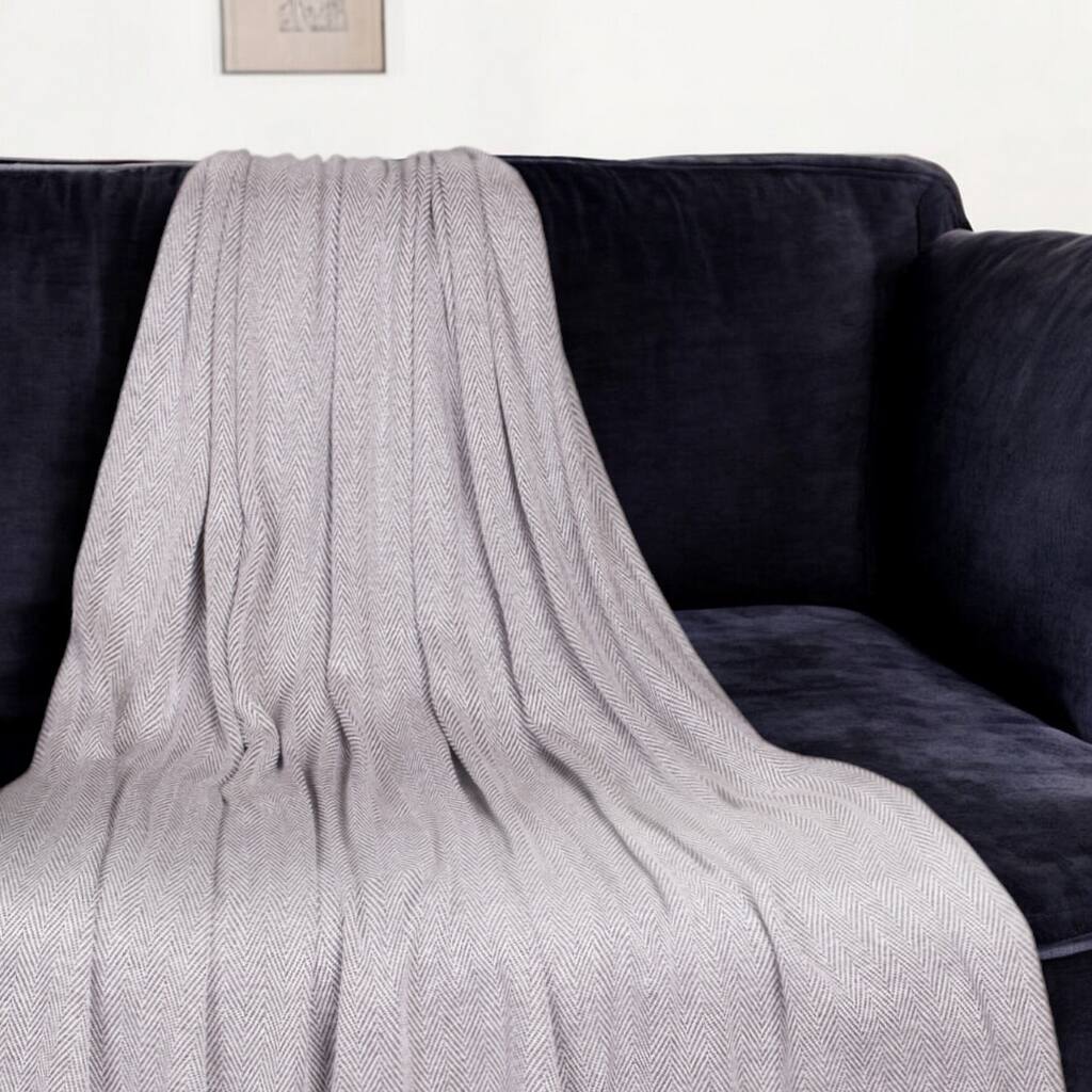 HomeRoots 52" X 67" Gray and Ivory Woven Cotton Herringbone Throw Blanket with Fringe
