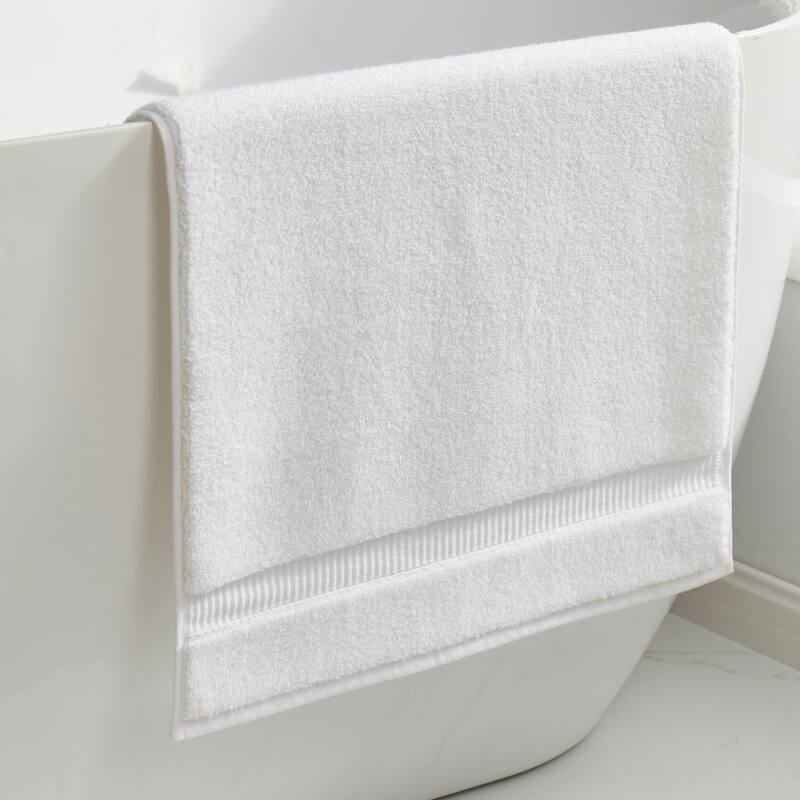 J. Queen New York Belmore Bath Mat