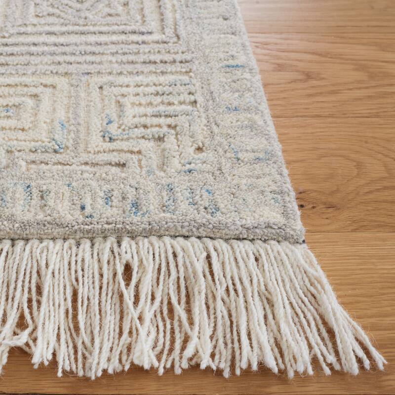 SAFAVIEH Handmade Ikat Viorika Wool Rug