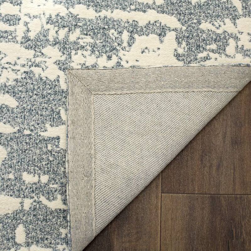 Antique Appeal Area Rug 6x9 - Handmade Jute Rug - Light Grey Living Room Bedroom Floor Decor - 108 x 72