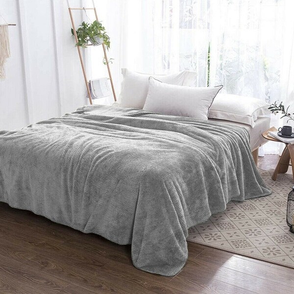 Bed bath and hotsell beyond faux fur blanket