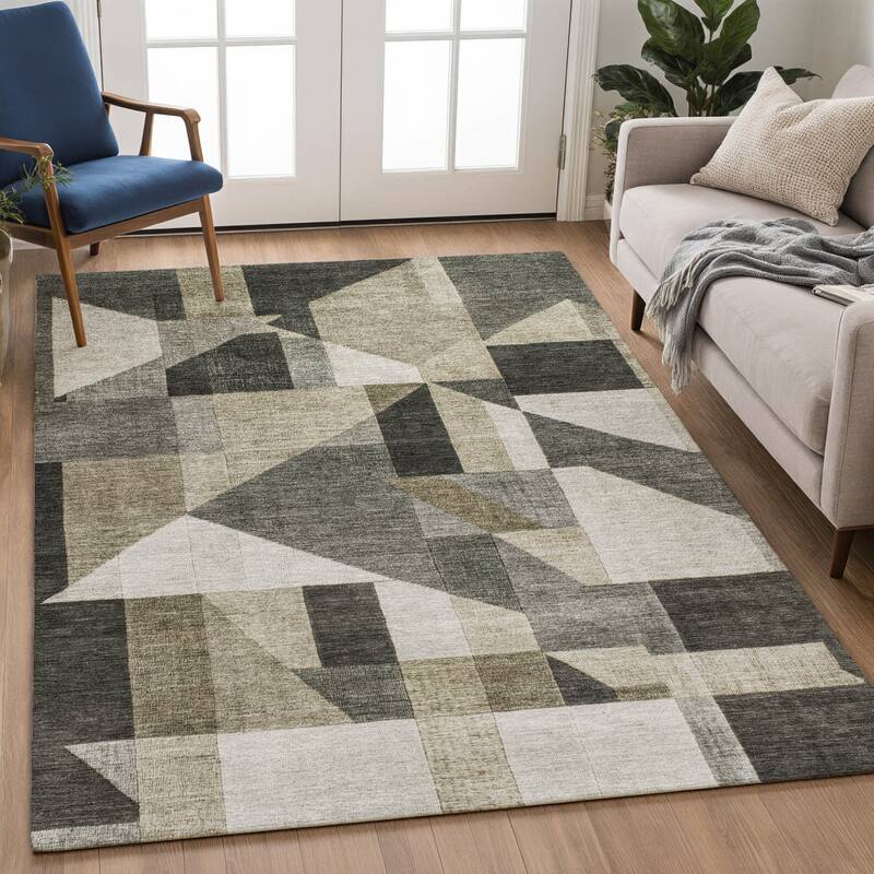 Machine Washable Indoor/ Outdoor Modern Geo Chantille Rug