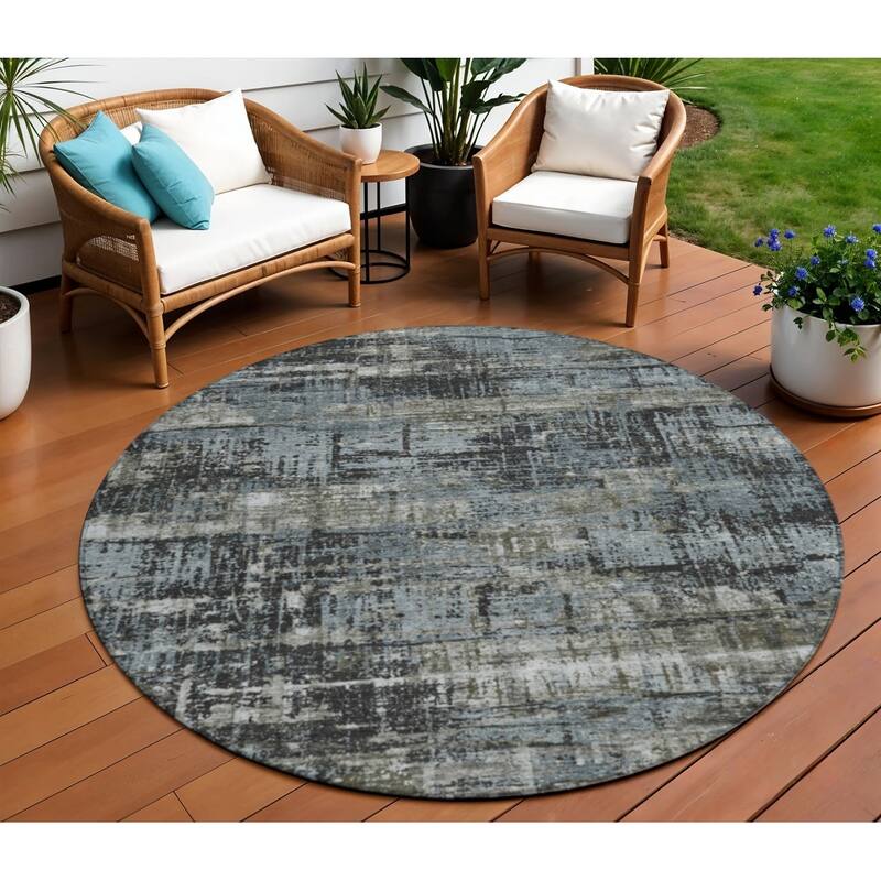 HomeRoots Geometric Transitional Rectangle Outdoor Rug - 8' Round