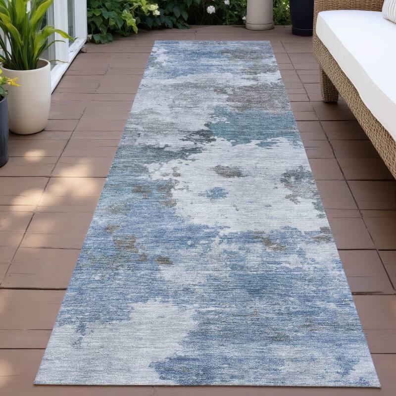 Machine Washable Indoor/Outdoor Abstract Blend Chantille Rug - Blue - 2'3" x 7'6"