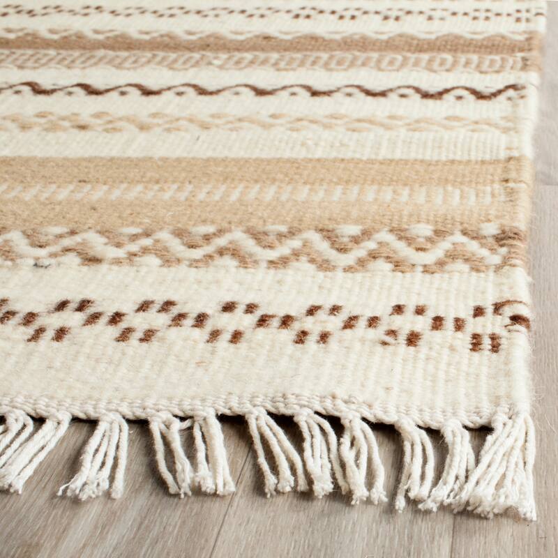 SAFAVIEH Handmade Flatweave Kilim Mafumi Wool Rug