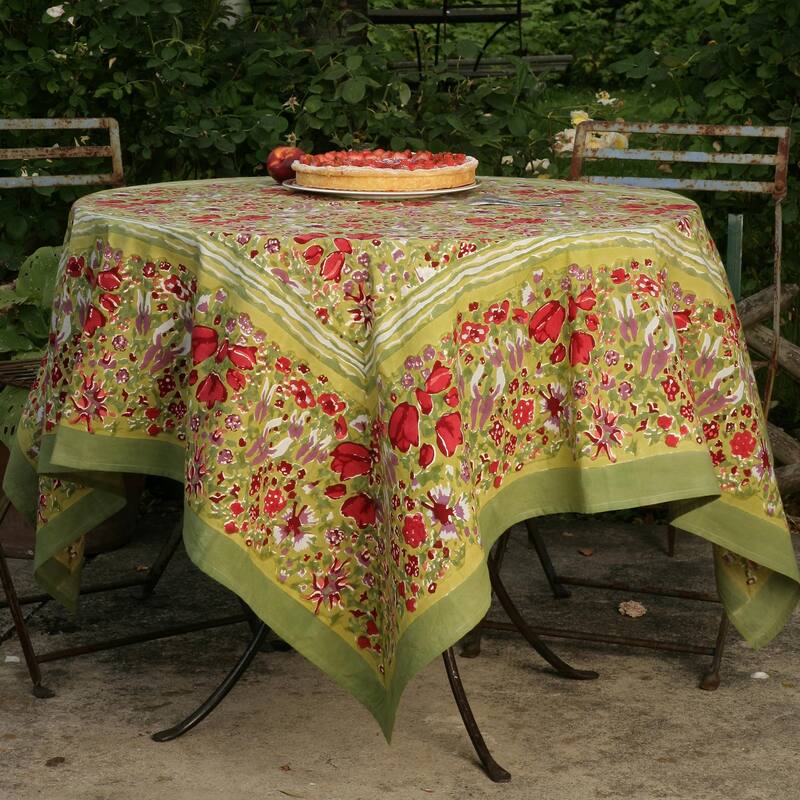 Jardine Red/ Green Floral Cotton Tablecloth