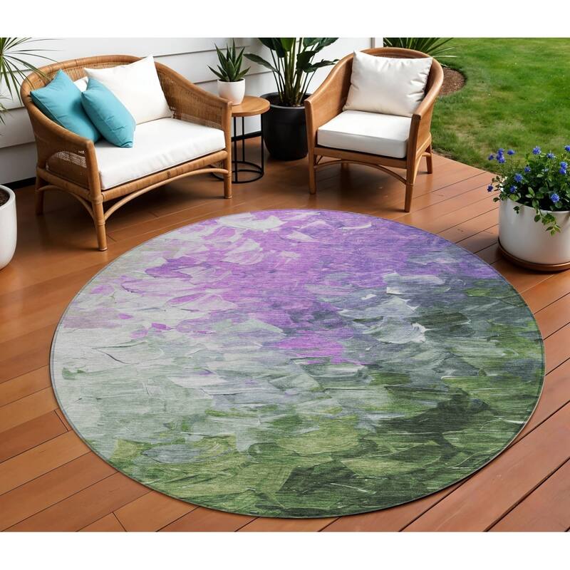 HomeRoots Abstract Transitional Rectangle Outdoor Rug - 8' Round