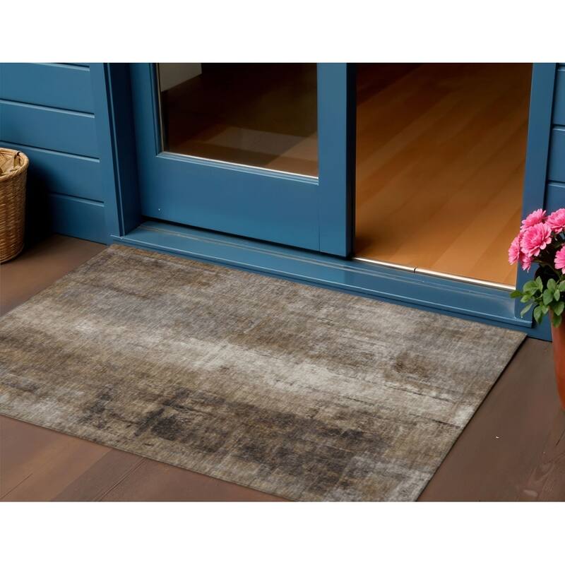 HomeRoots Abstract Transitional Rectangle Outdoor Rug - 3' x 5'