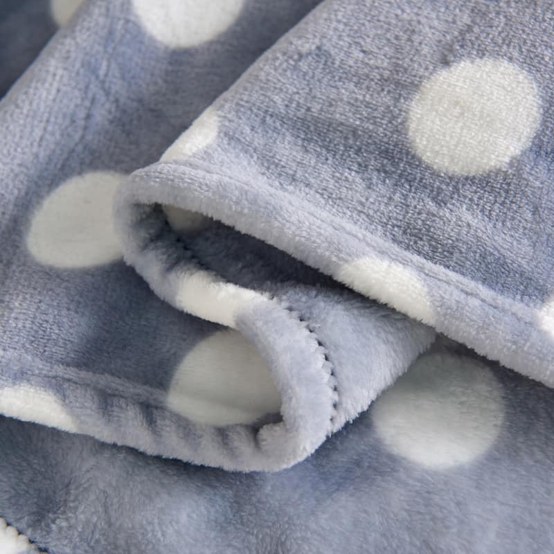 Luxuriously Velvety Plush Blanket Soft Lightweight Blanket