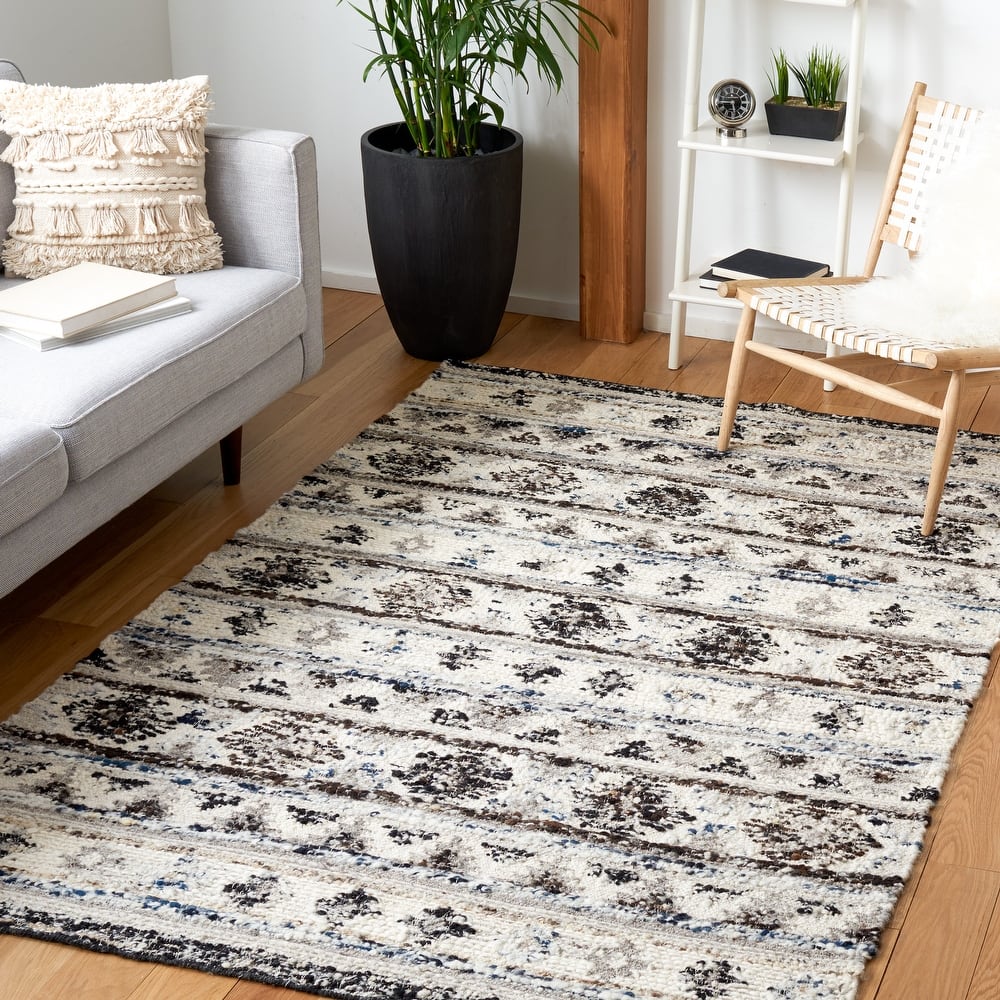 SAFAVIEH Handmade Manhattan Nadiye Wool Rug