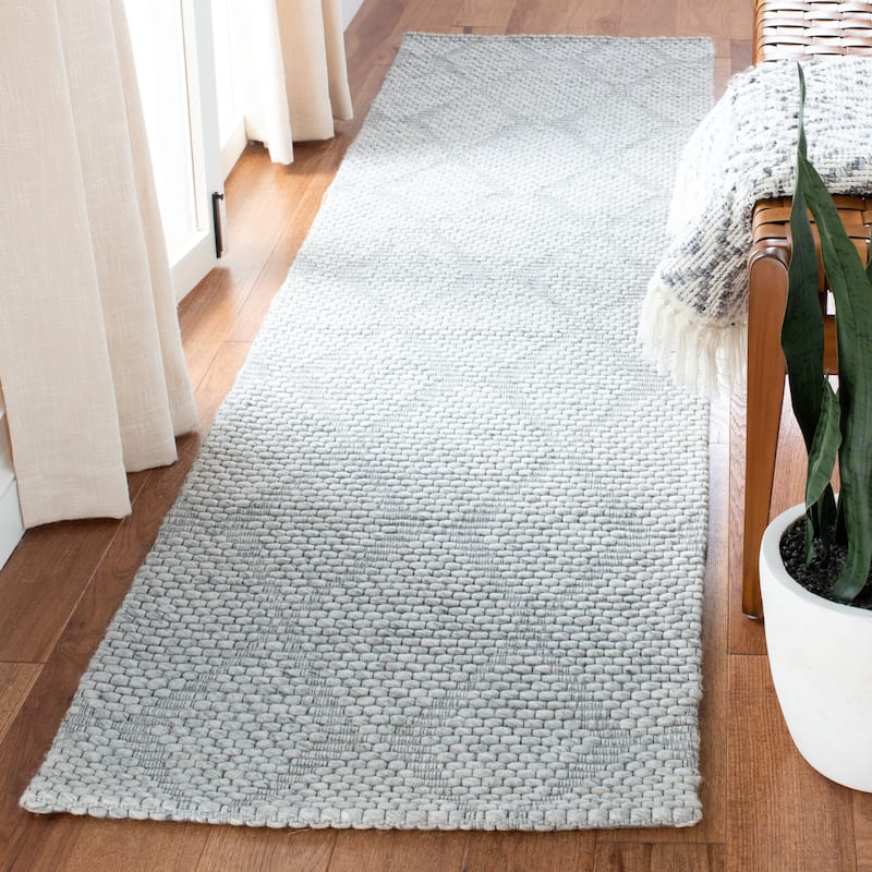 SAFAVIEH Marbella Fidalma Wool Rug - 2'3" x 9' Runner - Silver/Grey