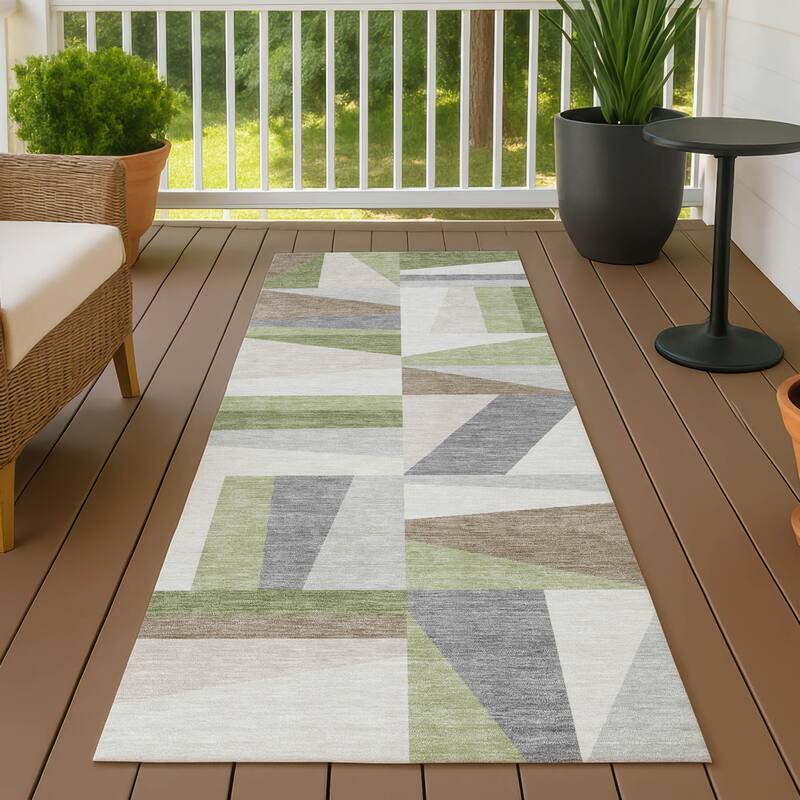 Machine Washable Indoor/ Outdoor Contemporry Mosaic Chantille Rug - Aloe - 2'3" x 7'6"