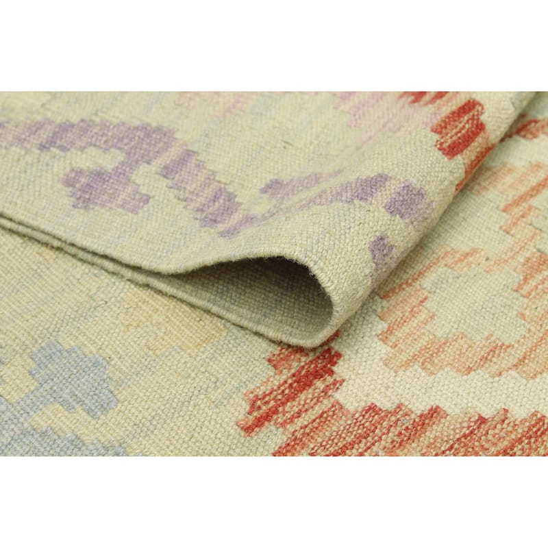Sun Faded Flatweave Lela Red/Ivory Rug - 6'6" x 9'7"