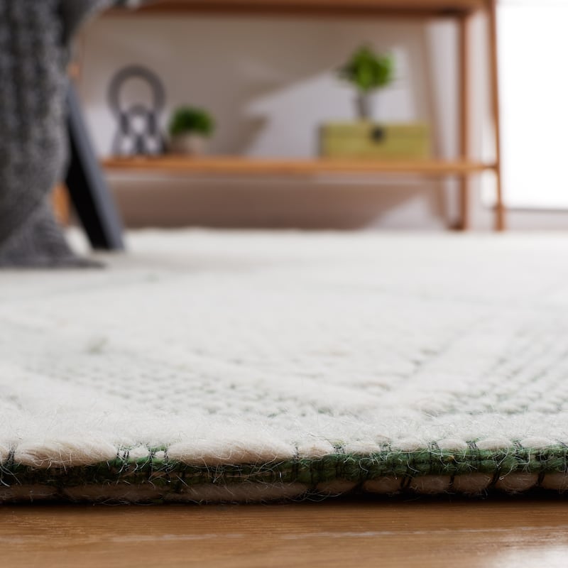 SAFAVIEH Handmade Marbella Juliet Trellis Wool Rug