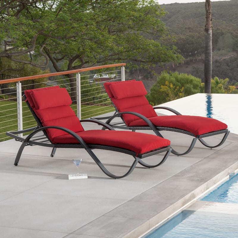 Deco 2 Aluminum Outdoor Patio Chaise Lounges Set