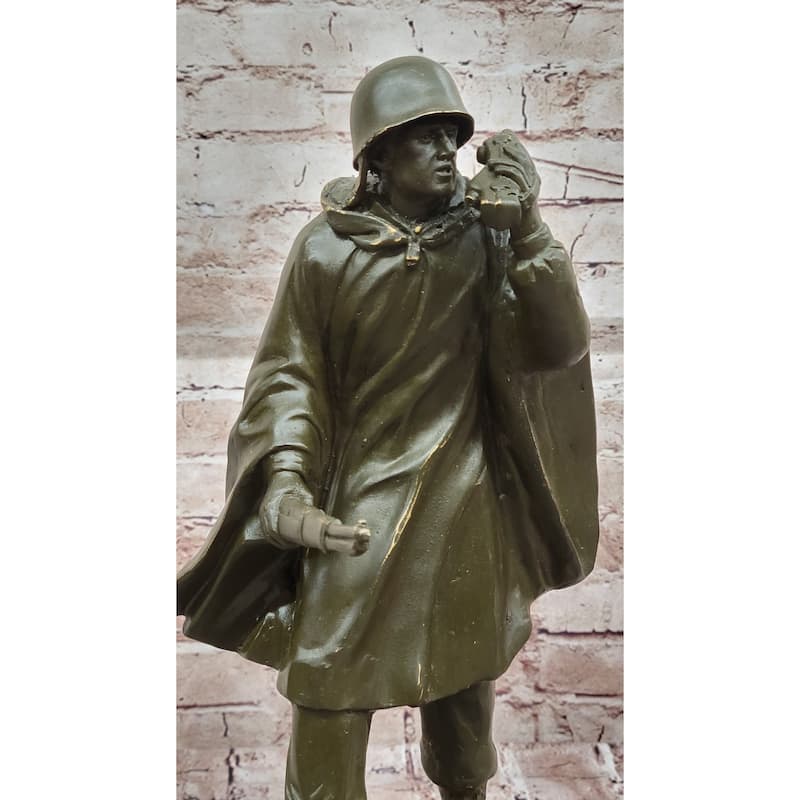 Bronze Wwii Radio Operator Soldier Statue – Military Tribute