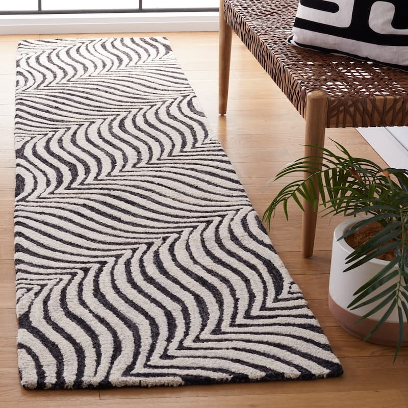 SAFAVIEH Handmade Metro Epiphanie Stripe Wool Rug - 2'3" x 9' Runner - Black/Beige