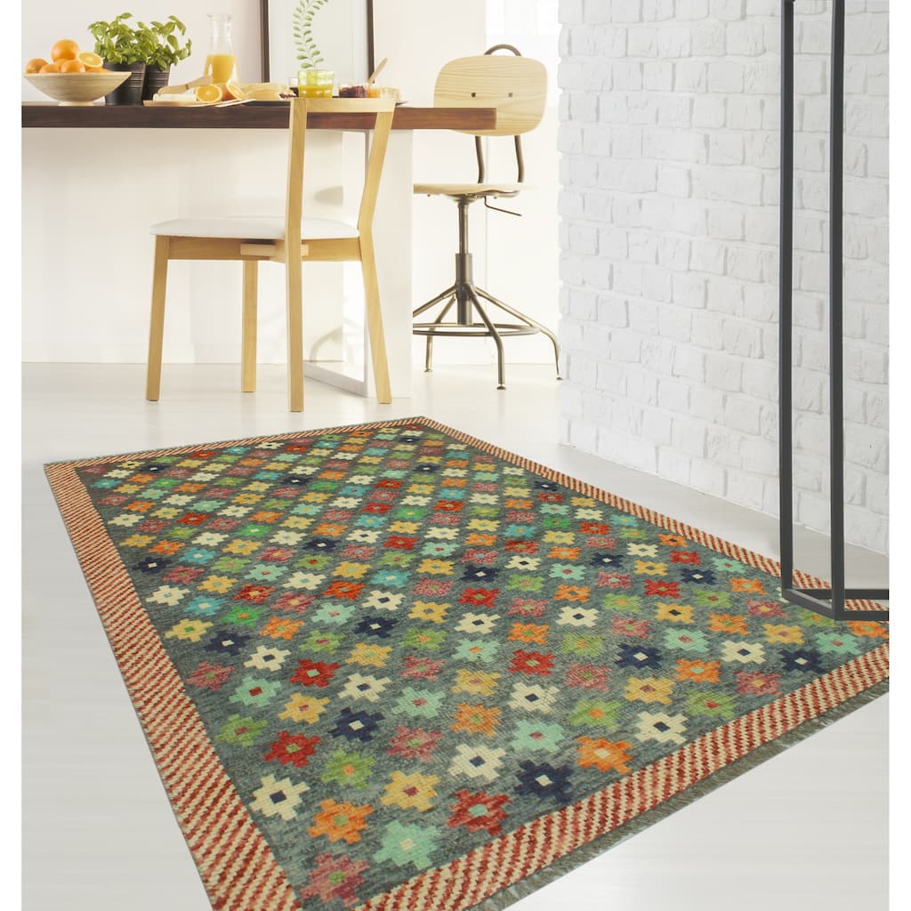 Balochi Tadd Drk. Grey/Ivory Rug - 3'10" x 5'10"