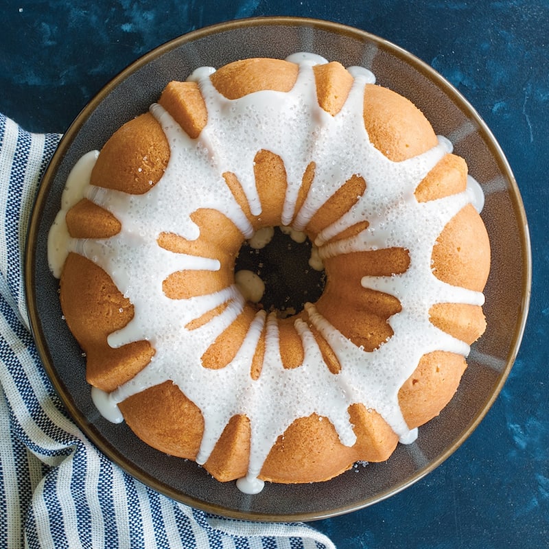 Nordic Ware Treat 12 Cup Bundt Pan - Silver