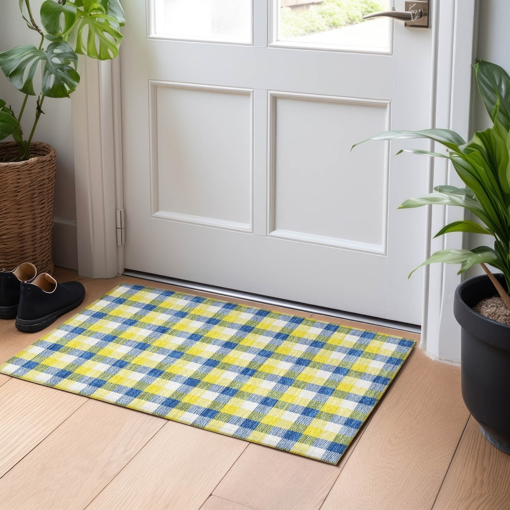 Machine Washable Indoor/ Outdoor Plaid Chantille Rug