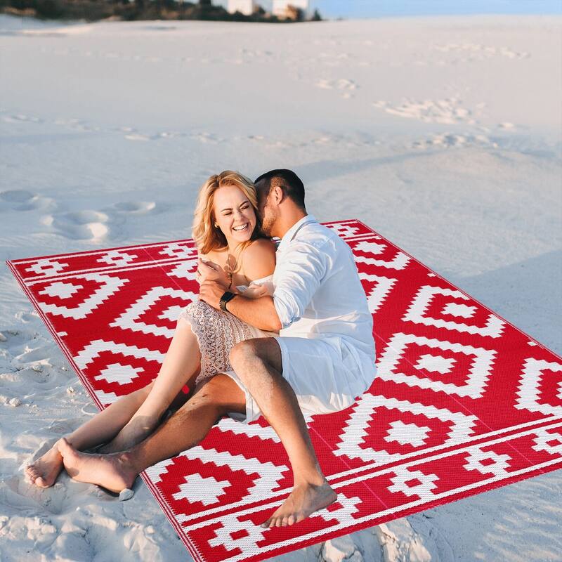 Playa Rug Outdoor Recycled Reversible Plastic Folded Mat/Rug Milan Collection Lightweight & Weather, Water and UV Resistant