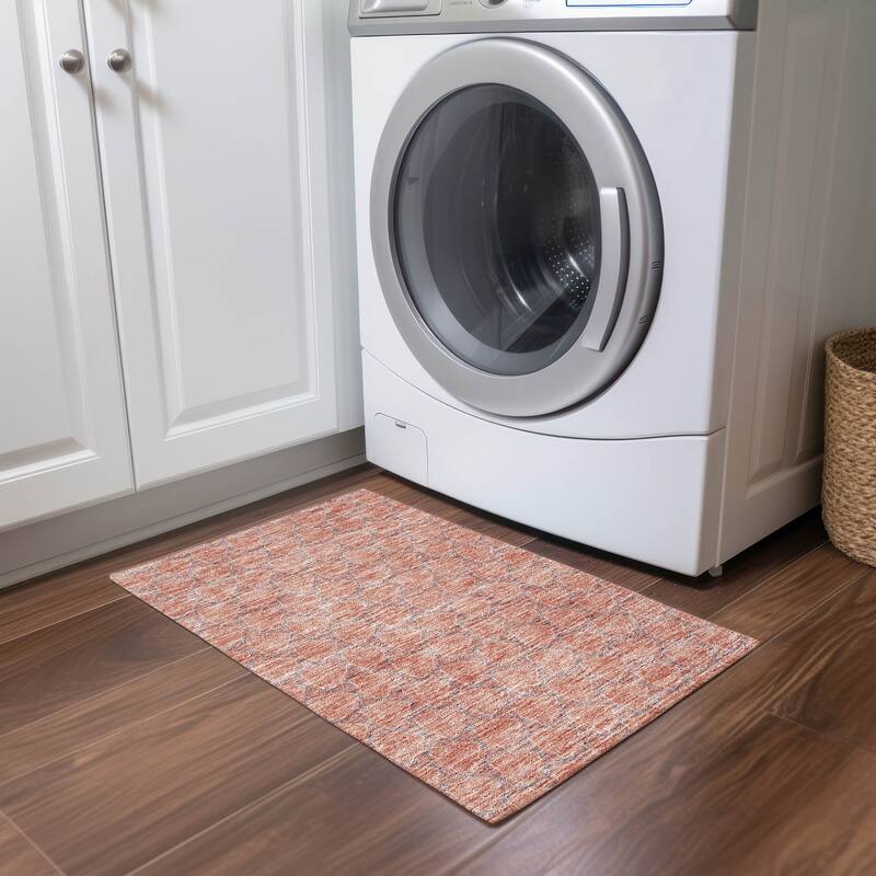 Machine Washable Indoor/ Outdoor Abstract Trellis Chantille Rug