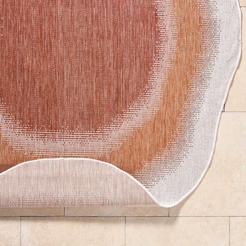 Livabliss Miami Beach Traditional Indoor/Outdoor Area Rug