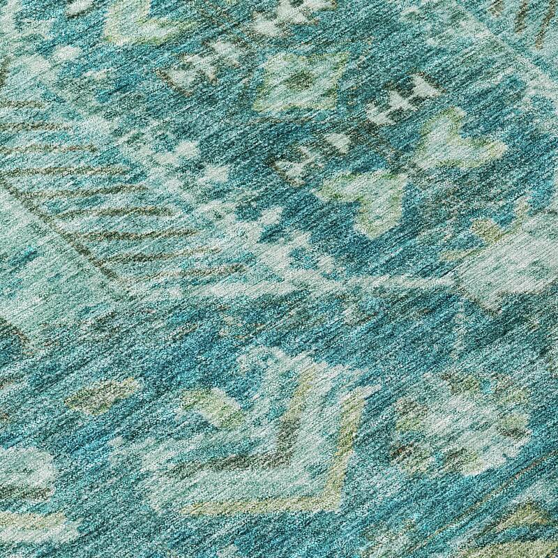 Machine Washable Indoor/ Outdoor Boho Traditional Chantille Rug