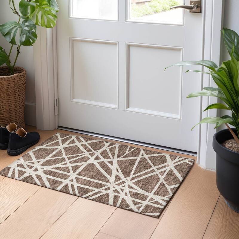 Machine Washable Indoor/ Outdoor Abstract Contemporary Chantille Rug - Brown - 1'8" x 2'6"
