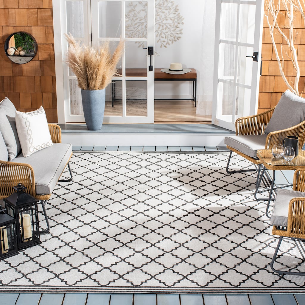 SAFAVIEH Beach House Vanushka Indoor /Outdoor Waterproof Patio Backyard Rug