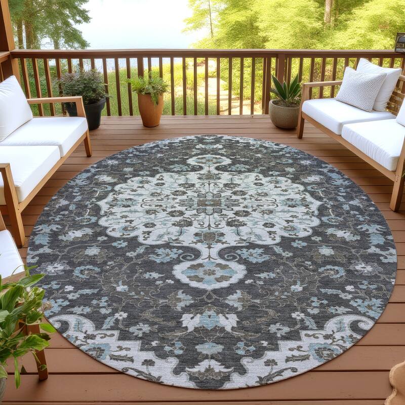 Machine Washable Indoor/ Outdoor Traditional Savannah Chantille Rug - Silver - 8' x 8'