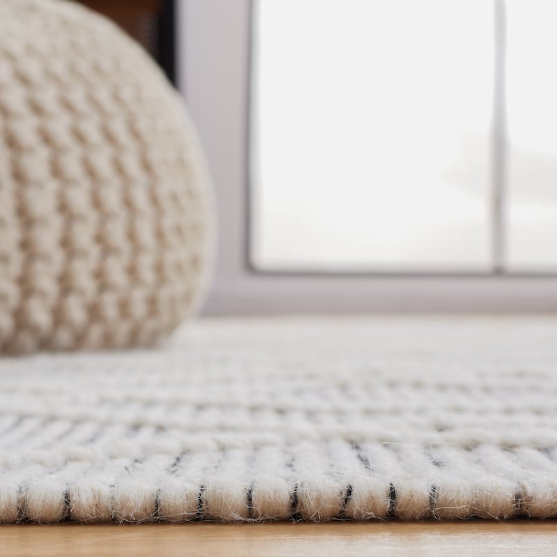 SAFAVIEH Handmade Natura Giacomina Transitional Wool Rug
