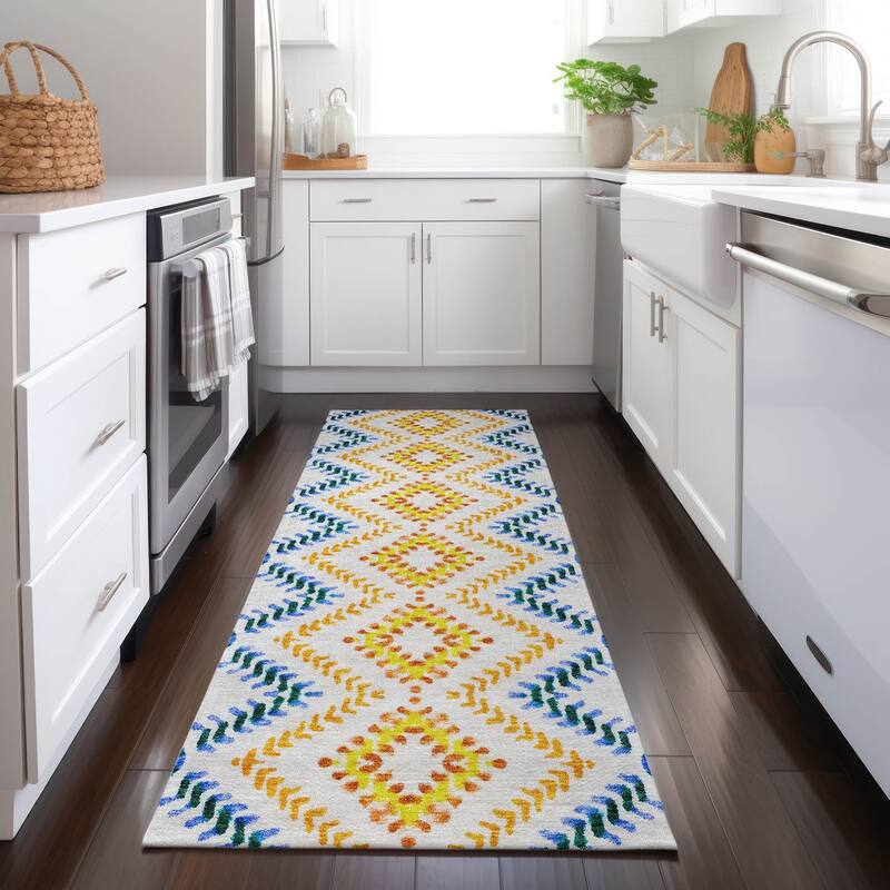 Machine Washable Indoor/ Outdoor Chantille Boho Global Rug - Ivory - 2'3" x 7'6"
