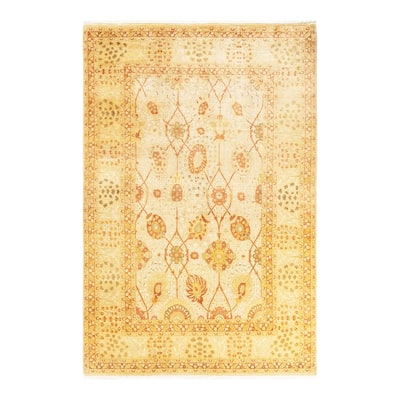 Overton Handknotted Wool Traditional Oriental Ivory Area Rug - 6' x 9'