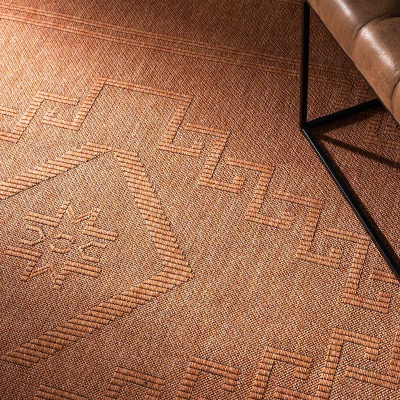 Alameda Solid Color Medallion Machine Washable Indoor Area Rug