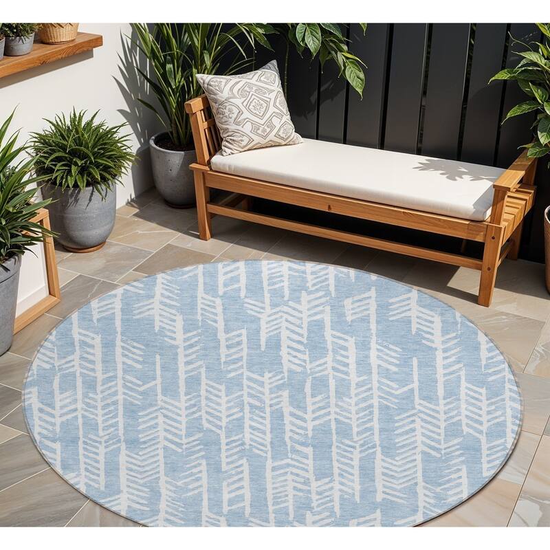HomeRoots Tribal Transitional Rectangle Outdoor Rug - 8' Round