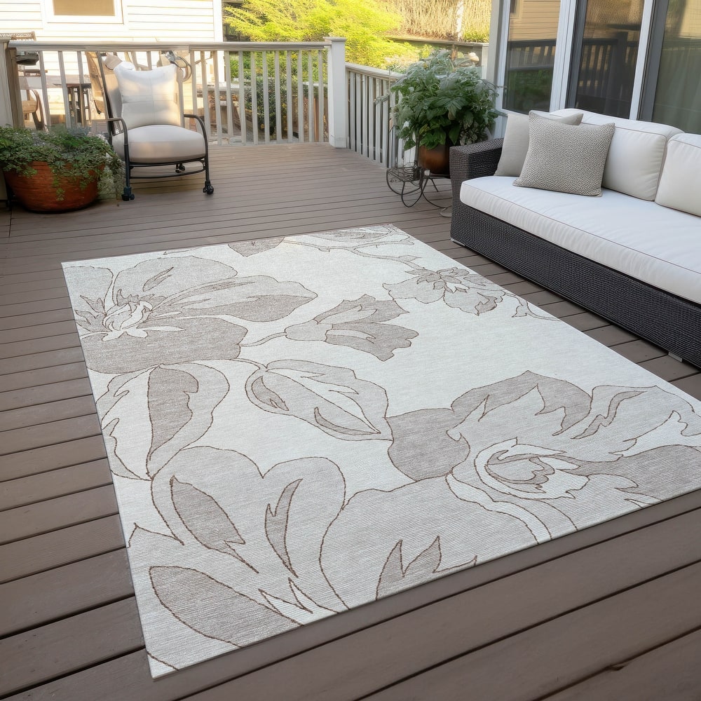 Machine Washable Indoor/ Outdoor Chantille Floral Rug