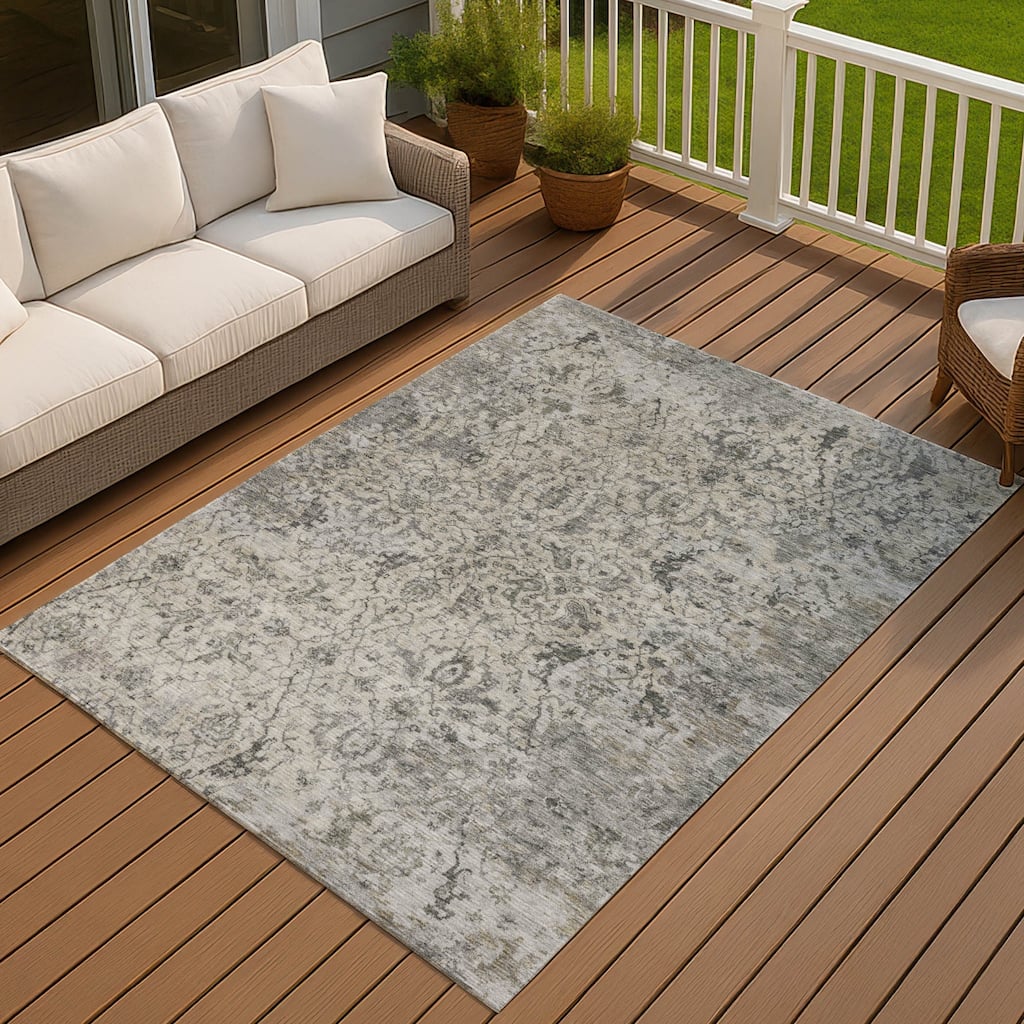 Machine Washable Indoor/ Outdoor Vintage Traditional Chantille Rug