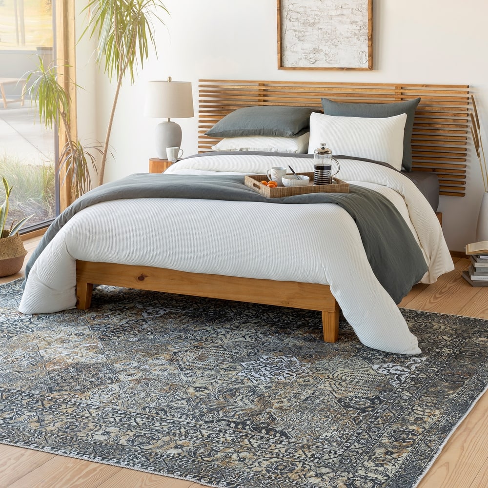 Livabliss Hieronym Traditional Floral Machine Washable Area Rug