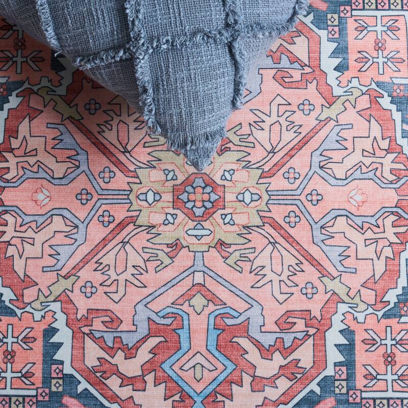 SAFAVIEH Arizona Aidel Machine Washable & Slip Resistant Rug