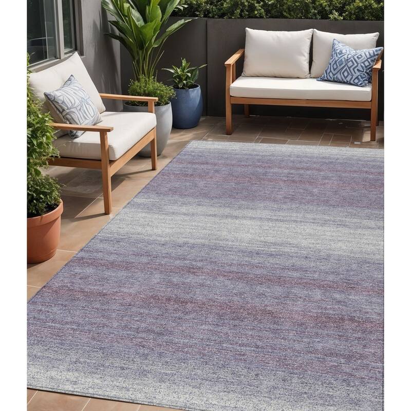 HomeRoots Abstract Transitional Rectangle Outdoor Rug - 5' X 8'