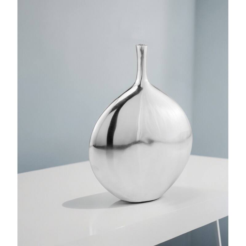 HomeRoots 16" Silver Tulip Aluminum Table Vase - Silver