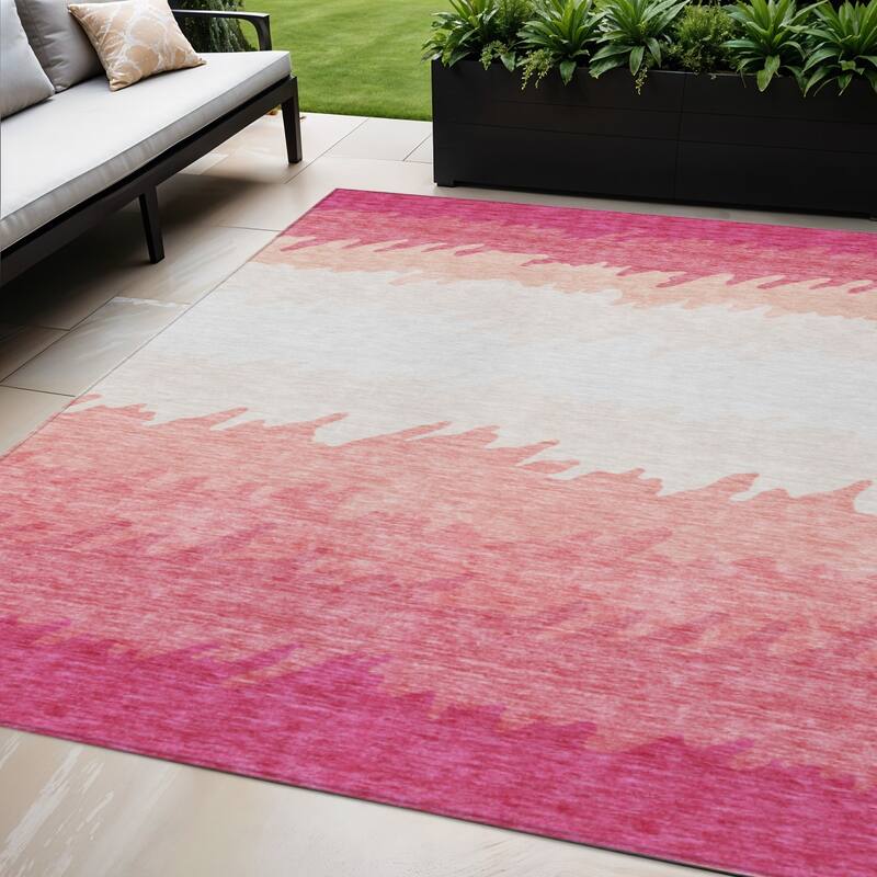HomeRoots Striped Transitional Rectangle Outdoor Rug - 5' X 8'