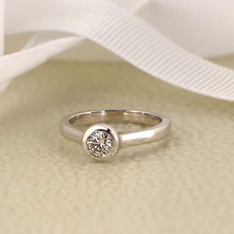 Auriya 14k Gold 1/3ctw Bezel-set Solitaire Diamond Engagement Ring