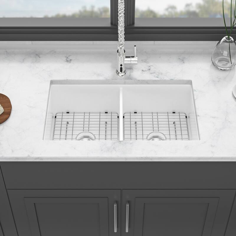32" Undermount Double Bowl Kitchen Sink