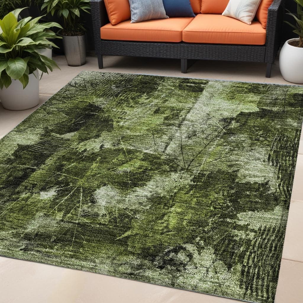 Paz Garden-Inspired Weather Resistant Timeless Fusion Outdoor Rug