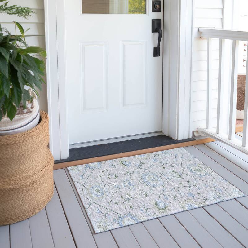 Machine Washable Indoor/ Outdoor Traditional Serena Chantille Rug - Pearl - 1'8" x 2'6"