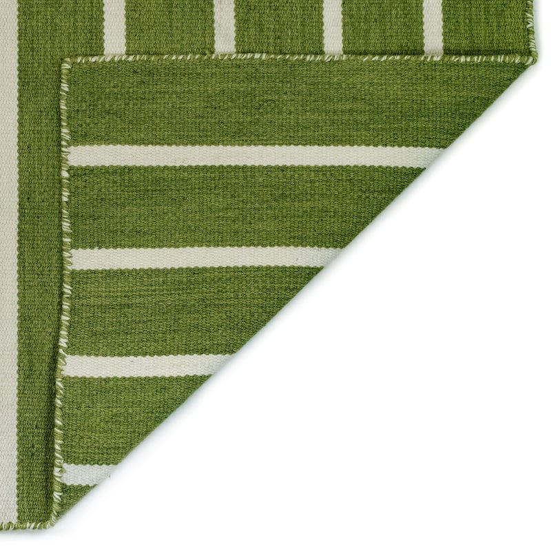 Liora Manne Sorrento Pinstripe Indoor/Outdoor Area Rug
