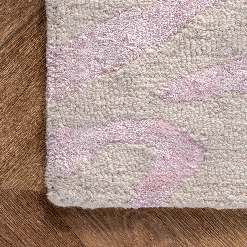 Nuloom Hand Tufted Plush Zebra Area Rug